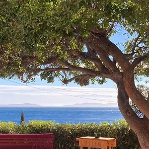 Couette-café L'arbousier, Le Rayol-Canadel-sur-Mer